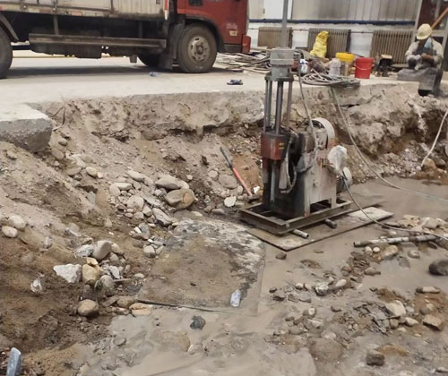 王五镇公路下沉压浆
